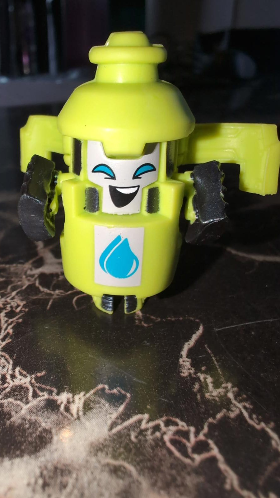 Transformers Citrus Guzzlerush Bottle Botbots Action Figure (Hasbro) Bot Bots