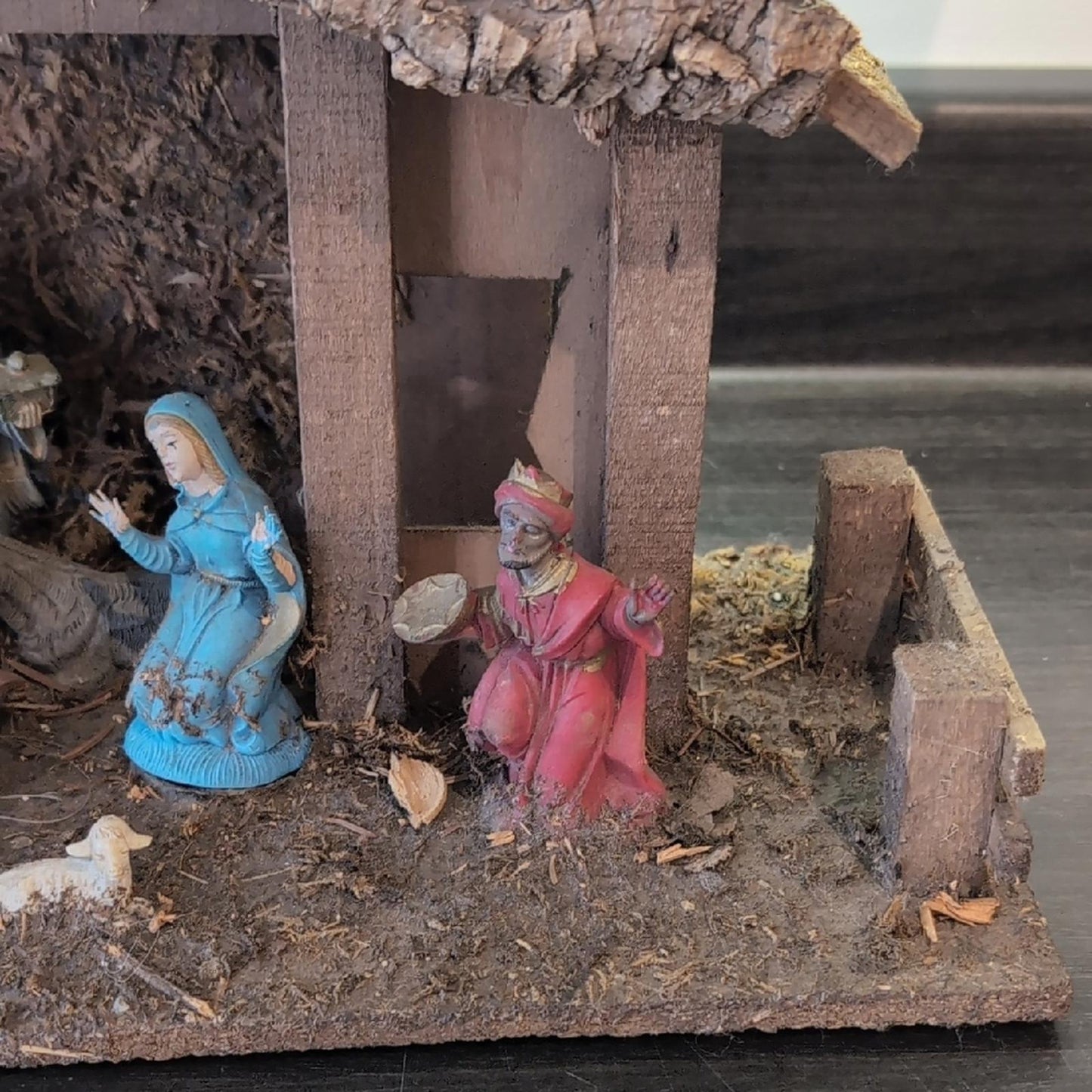Rustic Nativity Scene Set with Colorful Figures Christmas Tree Jesus Creche Vtg