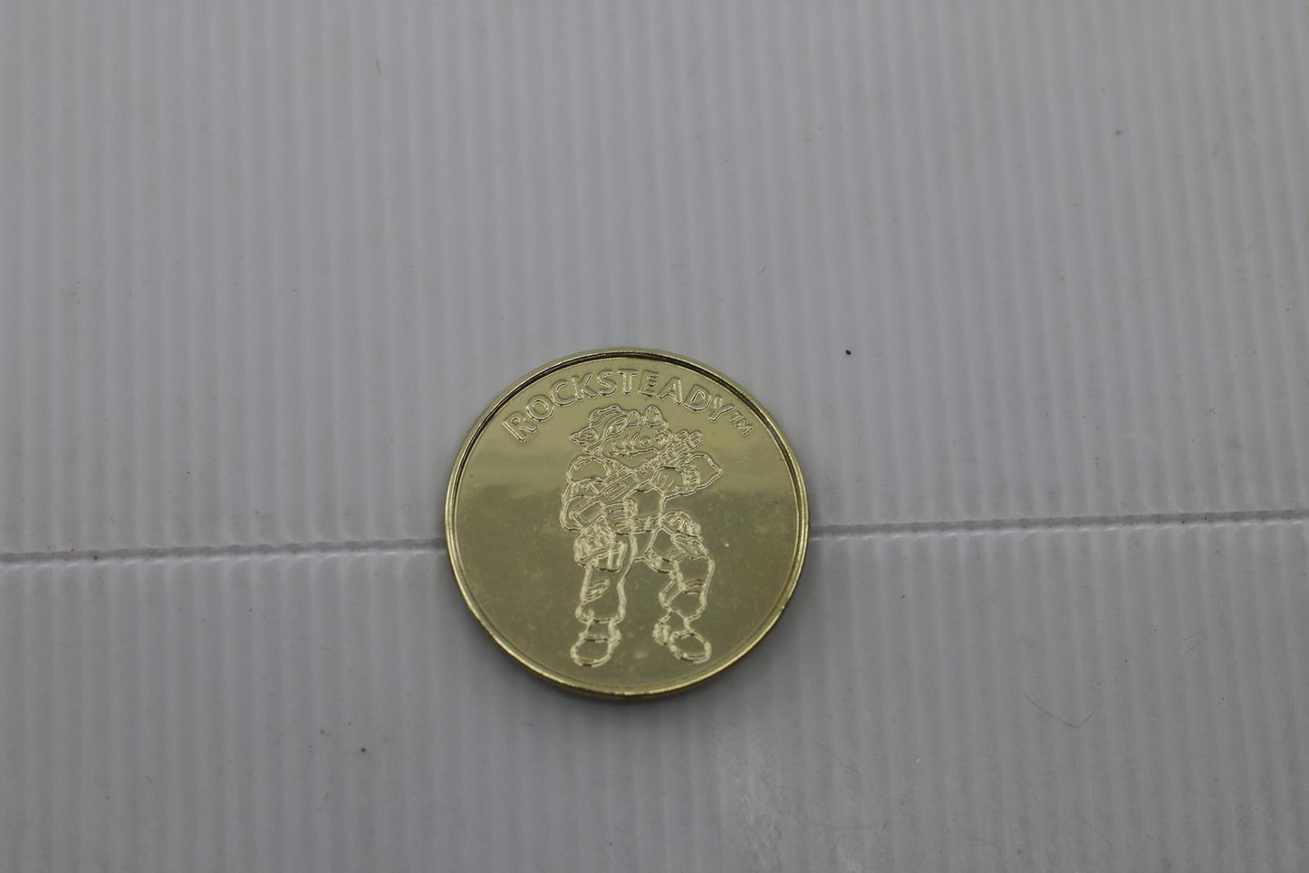 Teenage Mutant Ninja Turtles 1995 Warrior Rocksteady ActionFigure Playmates Coin