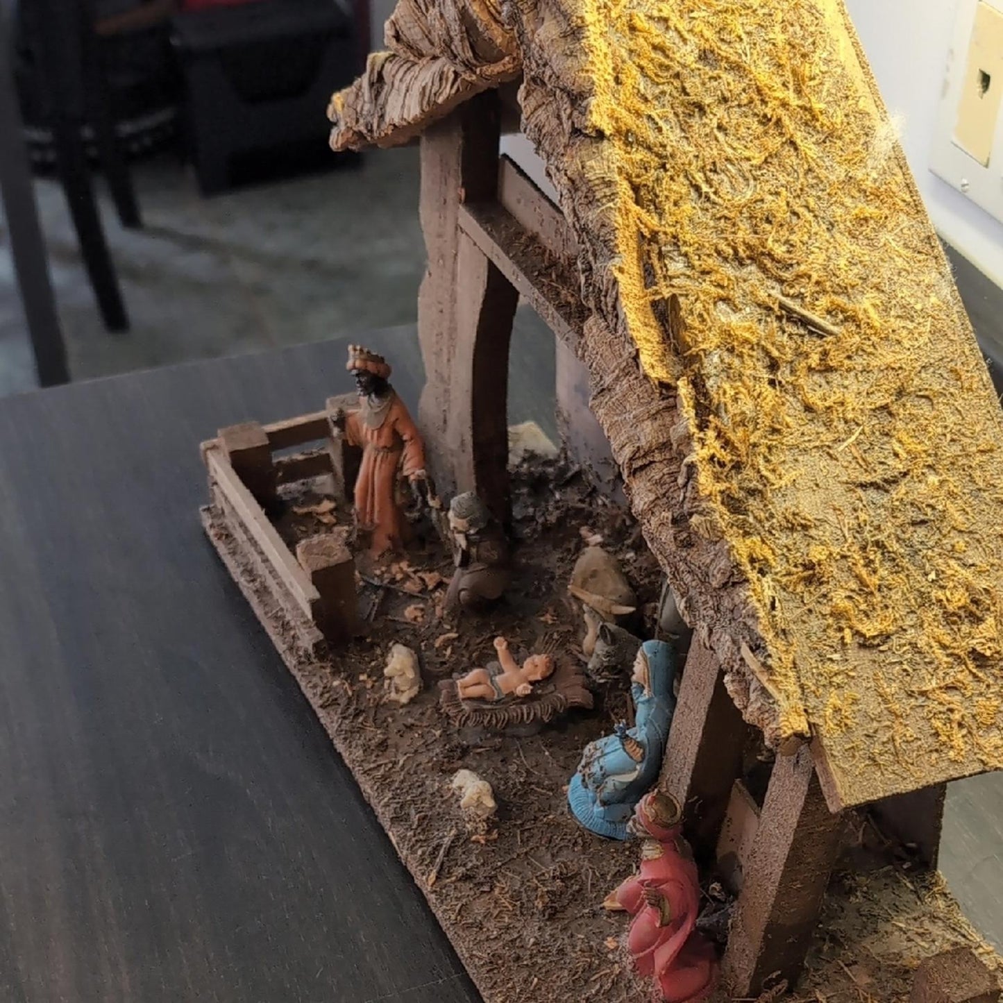 Rustic Nativity Scene Set with Colorful Figures Christmas Tree Jesus Creche Vtg