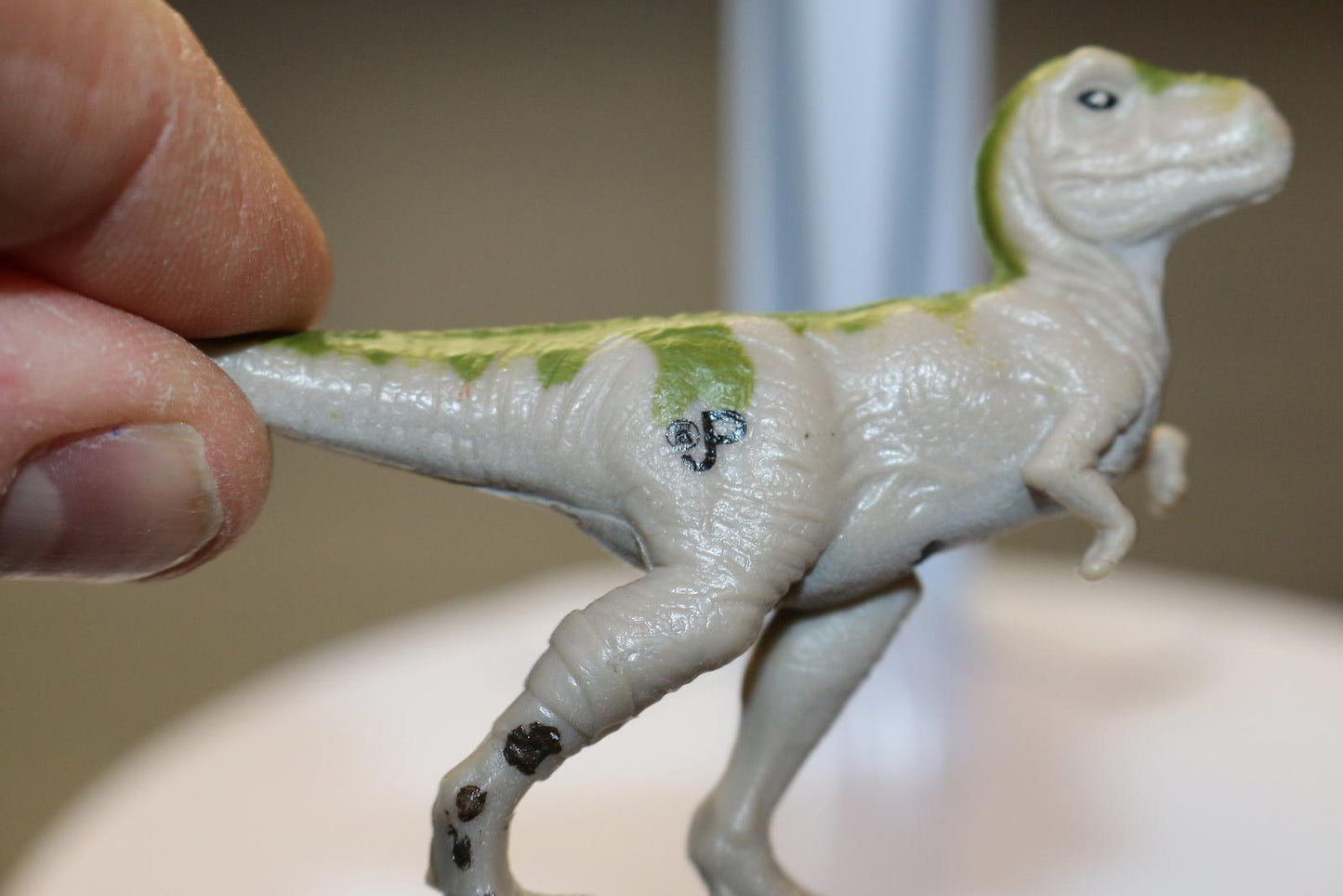 Jurassic Park The Lost World T-REX HATCHLING Figure, Ian Malcolm Accessory 1996