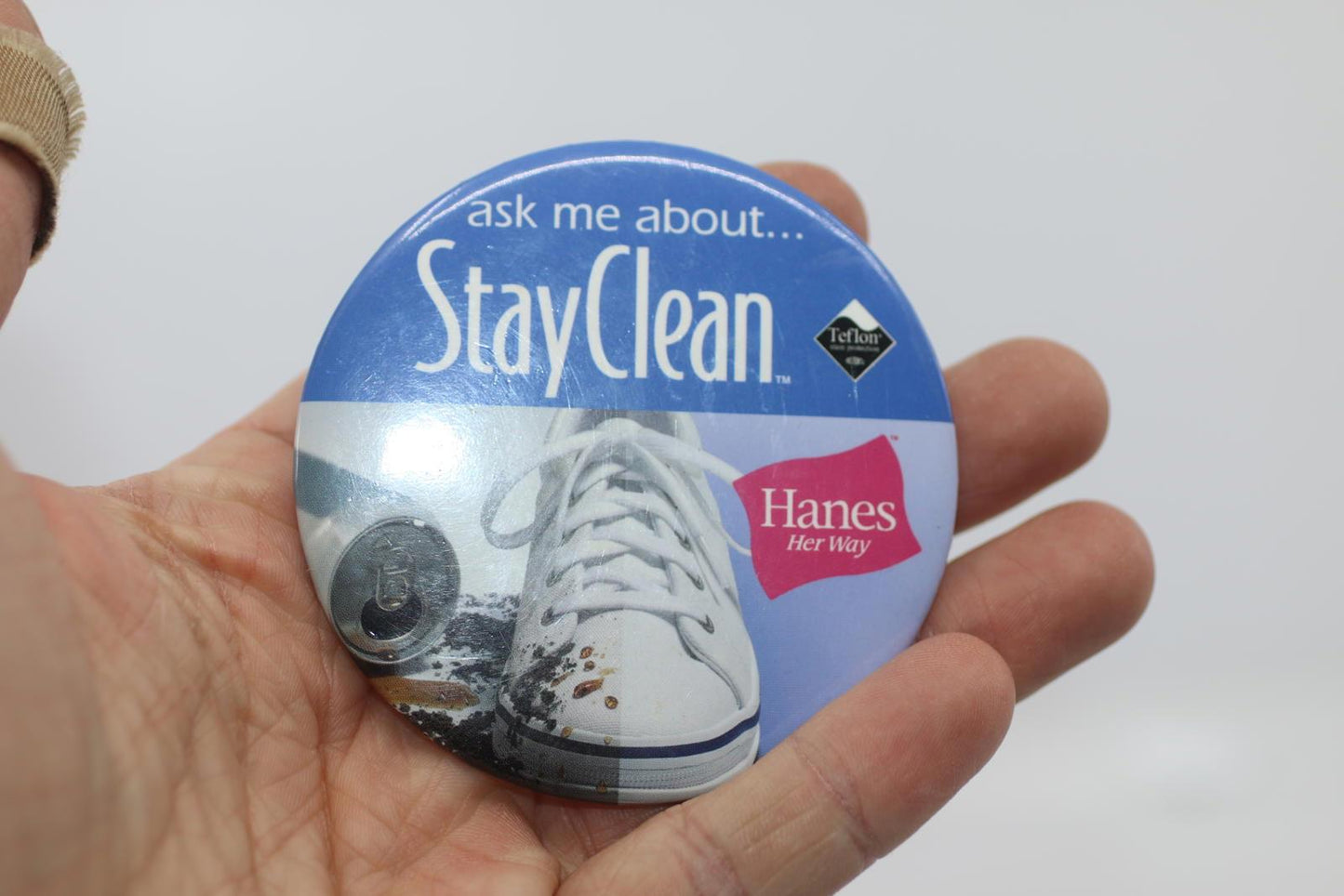Vintage Hanes Her Way “StayClean” Advertising Pinback Button