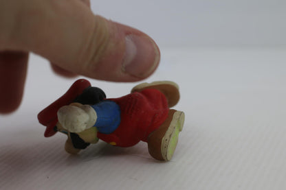 Mario Bros. Mario w/ Turnip 1989 Nintendo Applause PVC Figurine Vintage 2 Inch