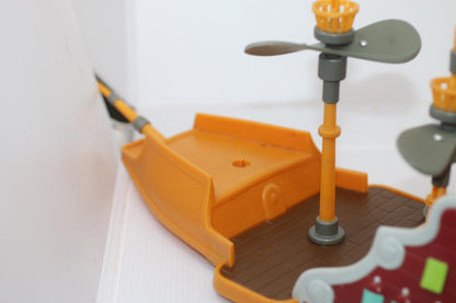 Super Mario Bowser's Airship Toy Figure