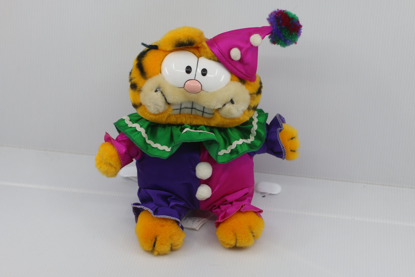 Garfield Clowning Around Jester Clown Plush Stuffed Cat Dakin 1981 Vintage