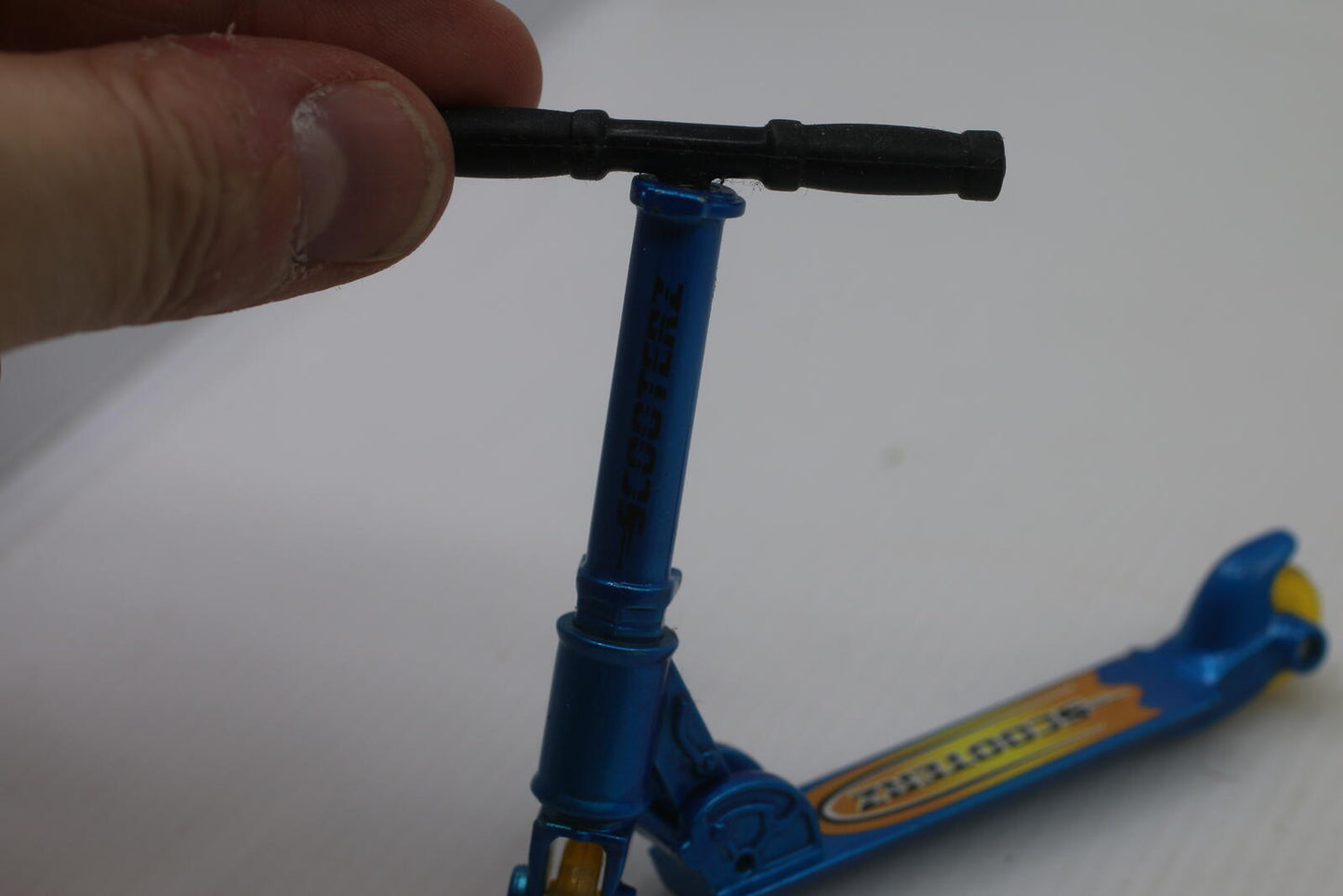 2001 Wendy’s Finger Scooter Kids Meal Toy