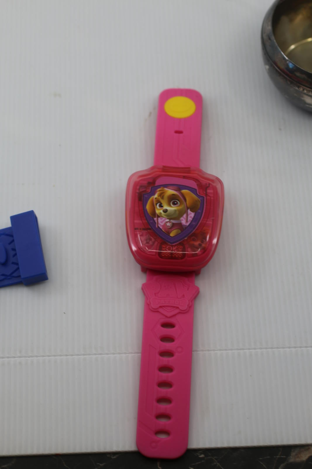 Paw Patrol Kids Digital Watch Pink speaking French parle en français