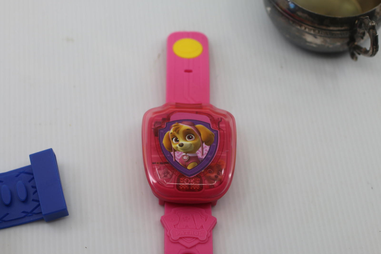 Paw Patrol Kids Digital Watch Pink speaking French parle en français