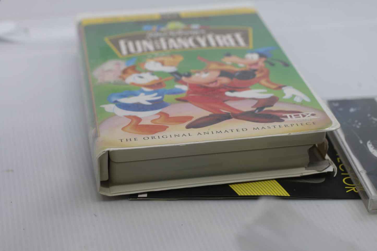 Walt Disney’s Fun & Fancy Free VHS 50th Anniversary Masterpiece DAMAGEDCASE