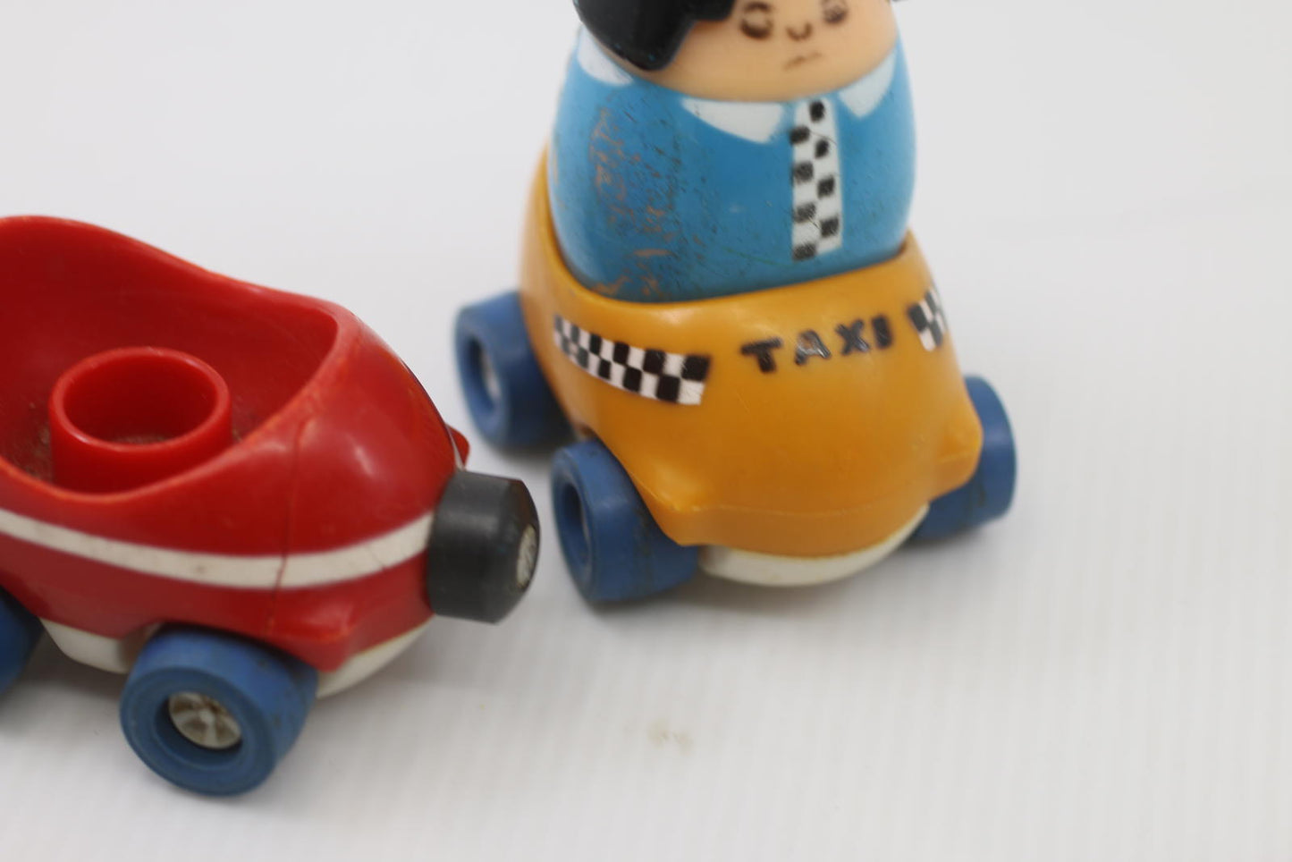Vintage Tonka Toddler Peek A Boo Face Changing Finger Puppet Figure & Train