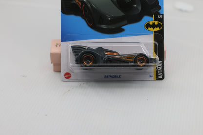 Mattel Hot Wheels Batmobile 103/250 HW Batman Series 3/5 1:64 Black Gotham