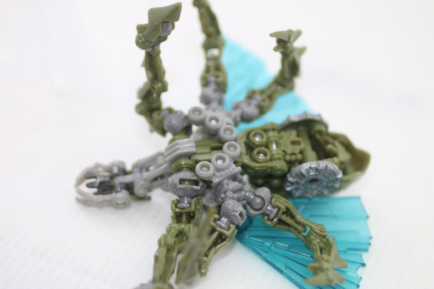 2010 Transformers Hunt For The Decepticons Insecticon HFTD Scout Class Complete