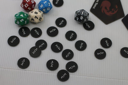 Set of Multi-Colored 20-Sided Dice and Gaming Tokens MTG GAMES accessories parts