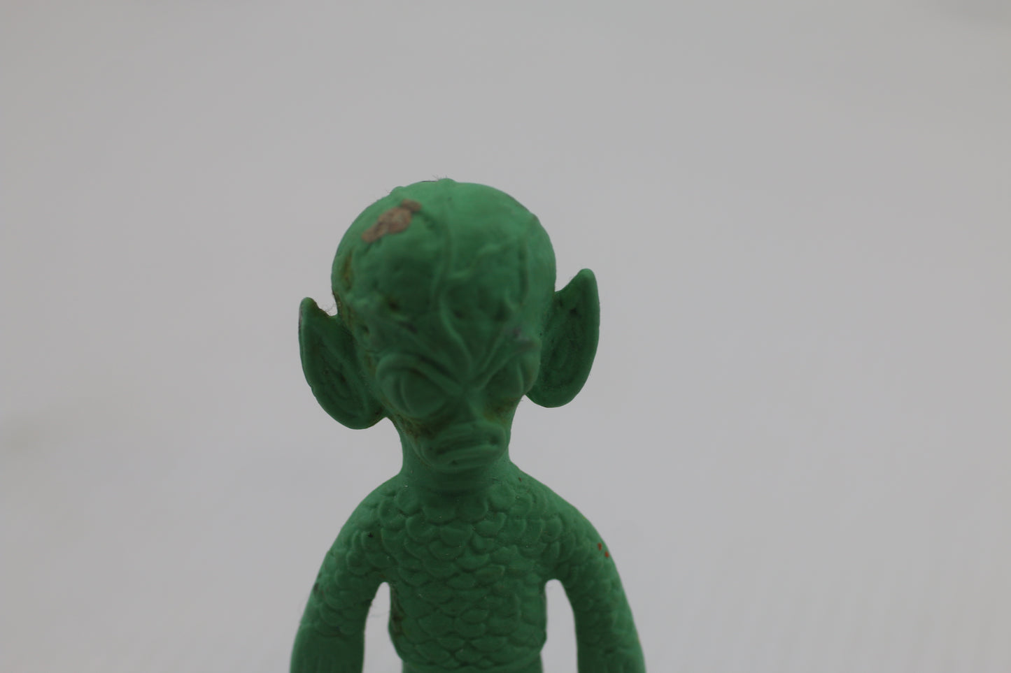 Veined Cranium Alien Diener Eraser Monster Creature Vintage Rubber Figure green