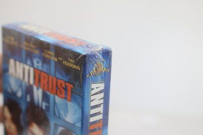 Vintage english Le superCLub Vidéotron resealed vhs cassette Rental Antitrust