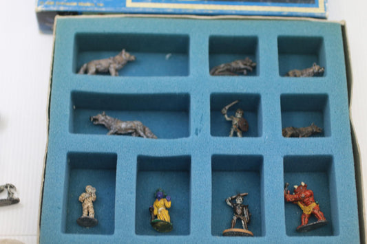 Warhammer Masterpiece Editions War Chariot of the Undead Legion OOP Metal Boxed