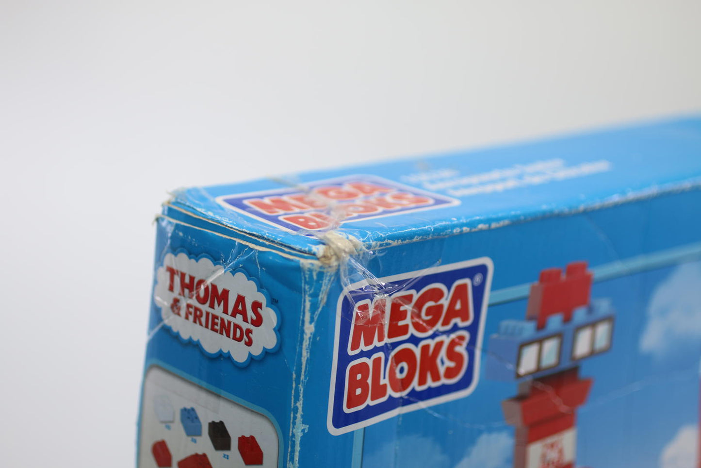 Mega Bloks Thomas & Friends Sodor Airport Building Set - 75 Pieces