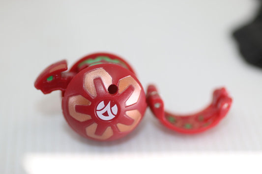 Bakugan Battle Brawlers Pyrus Serpenoid 540G ACTION FIGURE TOY