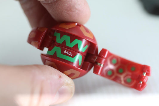 Bakugan Battle Brawlers Pyrus Serpenoid 540G ACTION FIGURE TOY