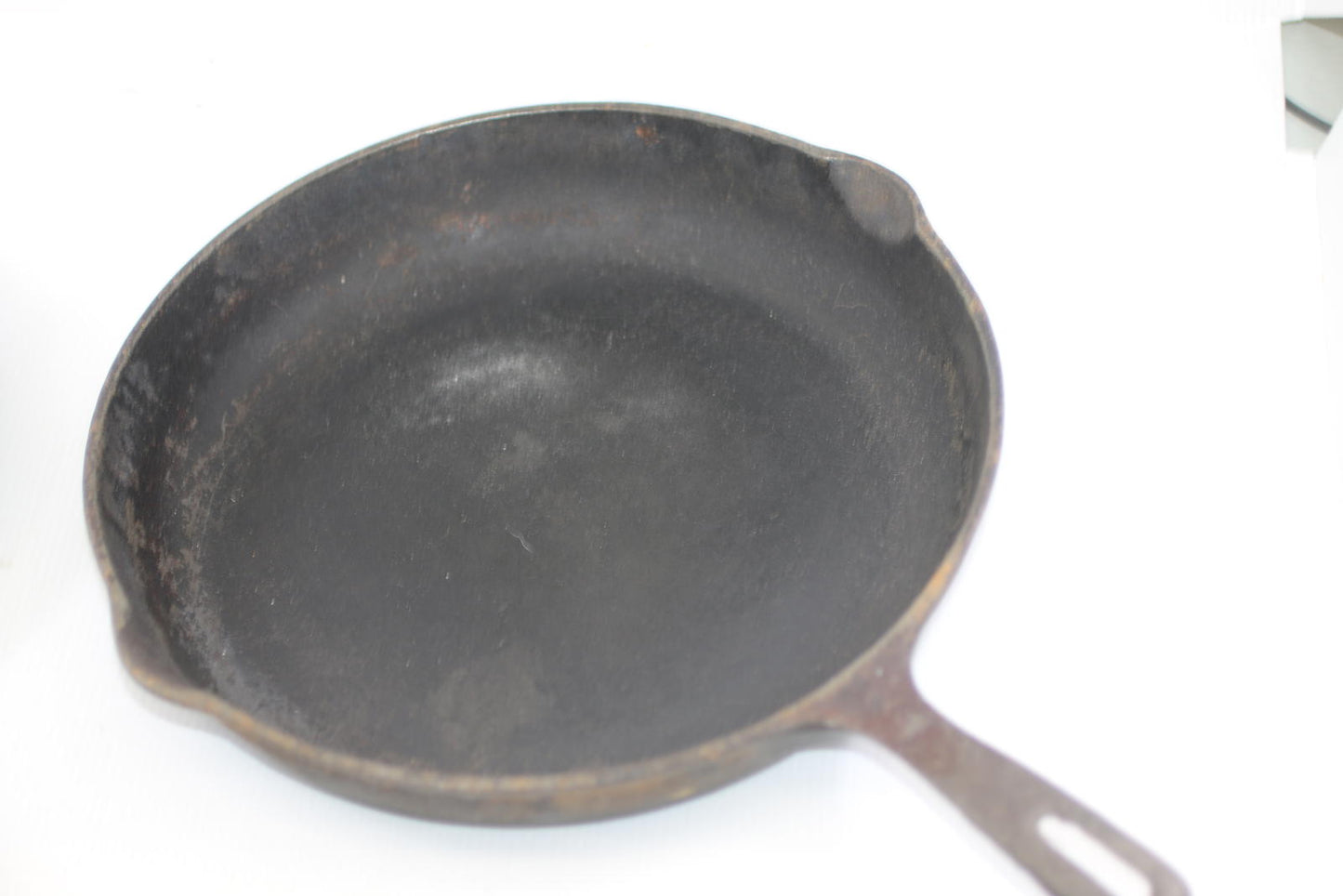 CASRON Taiwan Cast Iron Skillet Lot of 2 – Vintage – Heavy Rust/Patina