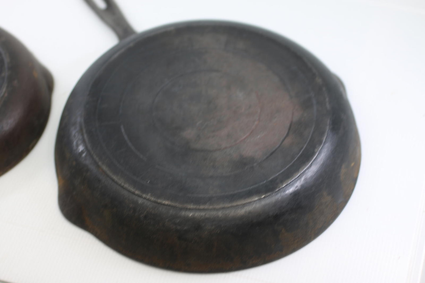 CASRON Taiwan Cast Iron Skillet Lot of 2 – Vintage – Heavy Rust/Patina