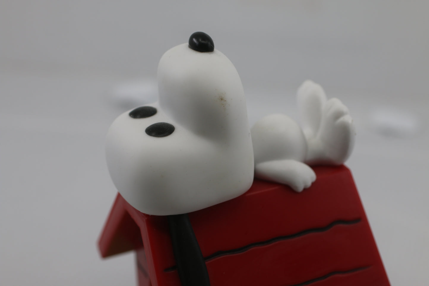 Pop! Funko Animation Peanuts #856 Snoopy and Woodstock w/ Doghouse Vinyl Figure