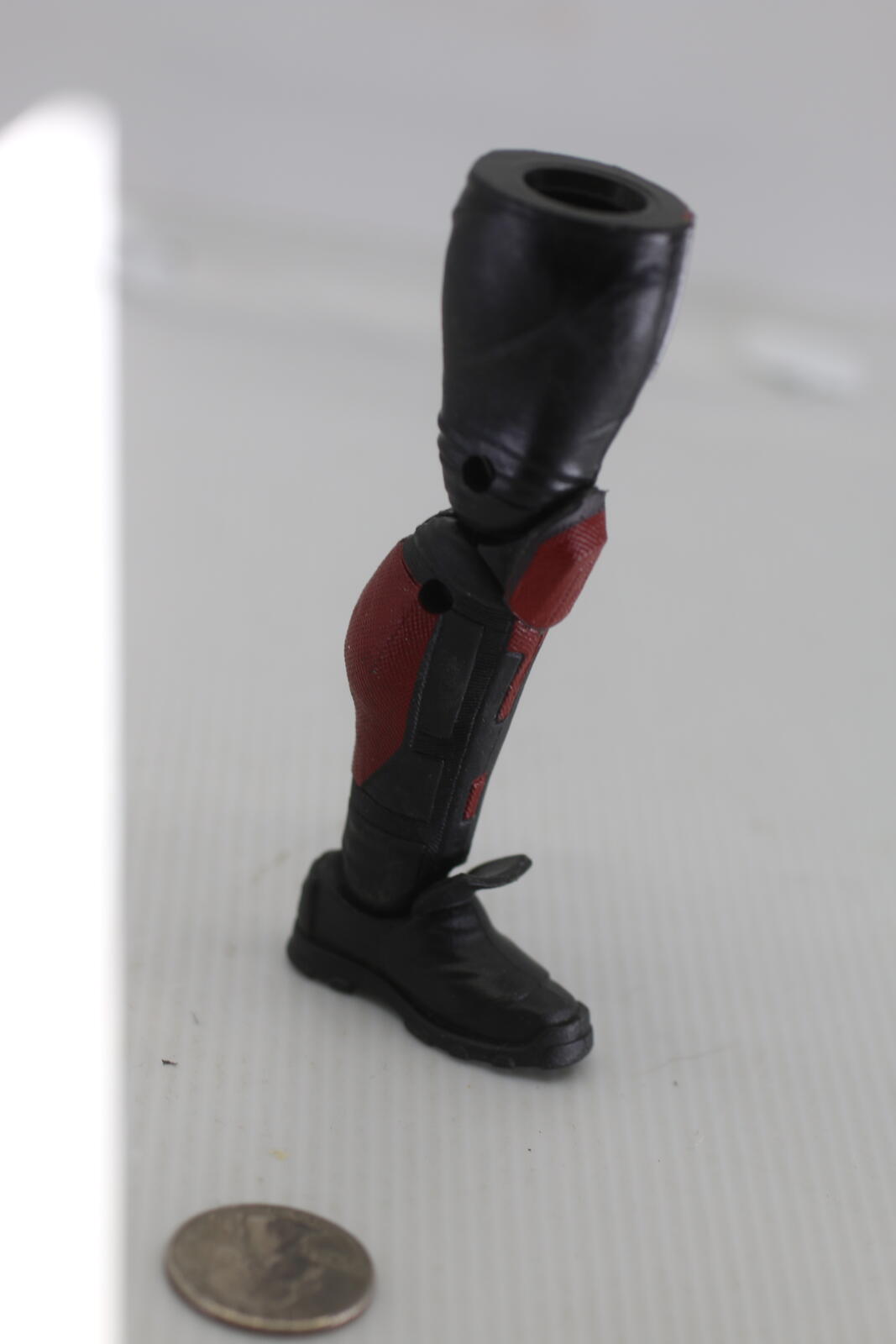 Marvel Legends Civil War Giant Man Baf Left Leg Loose From Black Panther