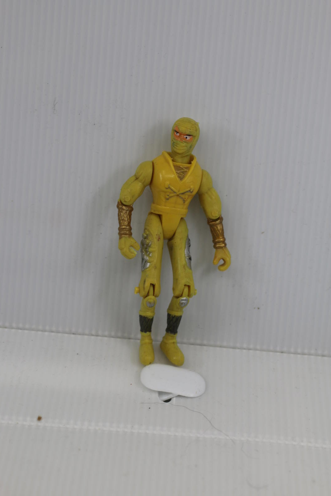 Vintage Ninja Action Figure Yellow – Articulated Figure – No Weapons