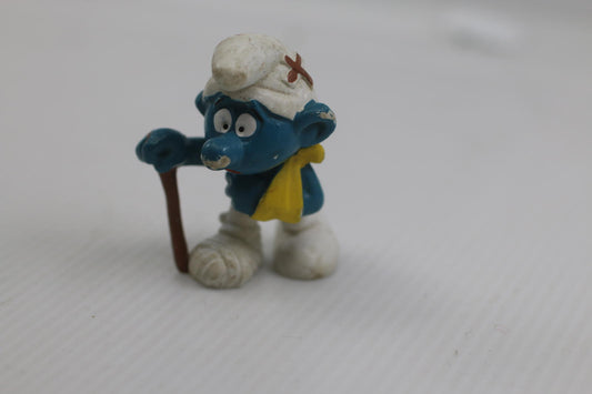 Smurfs Injured Smurf Vintage PVC Collectible Figure Bully