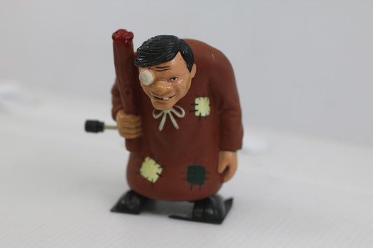 💥 Victor Hugo 1996 Hunchback of Notre Dame Wind-Up Quasimodo Walker Figure Toy