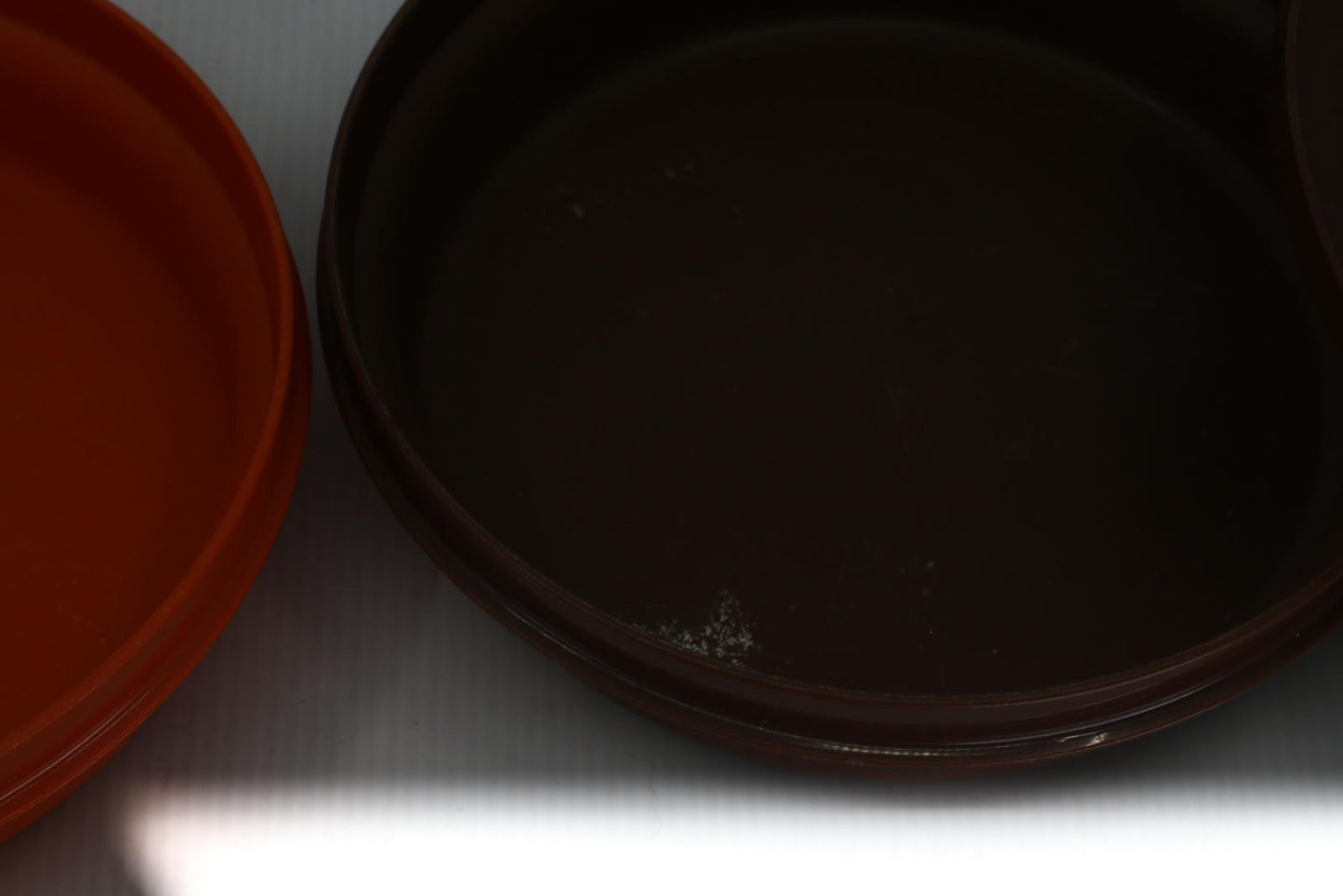 Set of Two Round Plastic Storage Containers with Lids tupperware Orange & Brown