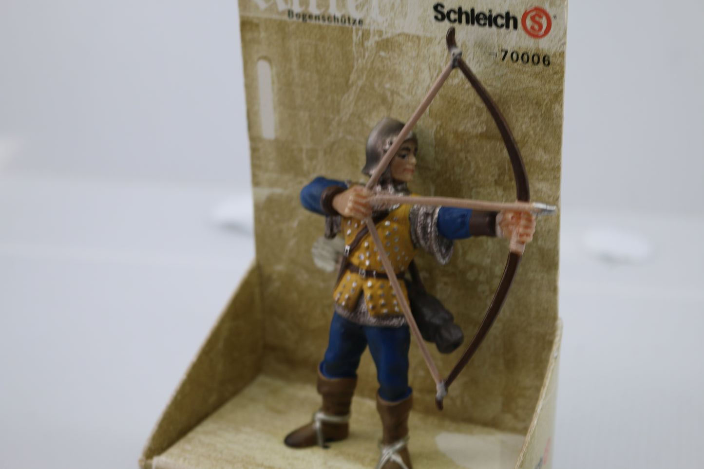 Schleich 2003 World of Knights BLUE ARCHER w/BOW 70006 Foot Soldier NEW