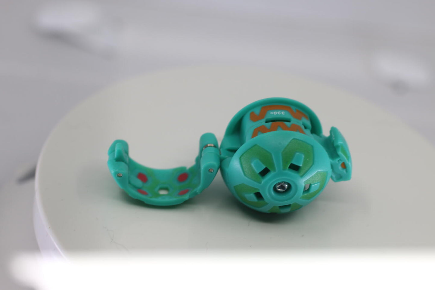 Bakugan Battle Brawlers Serpenoid Green Ventus 330G ACTION FIGURE TOY