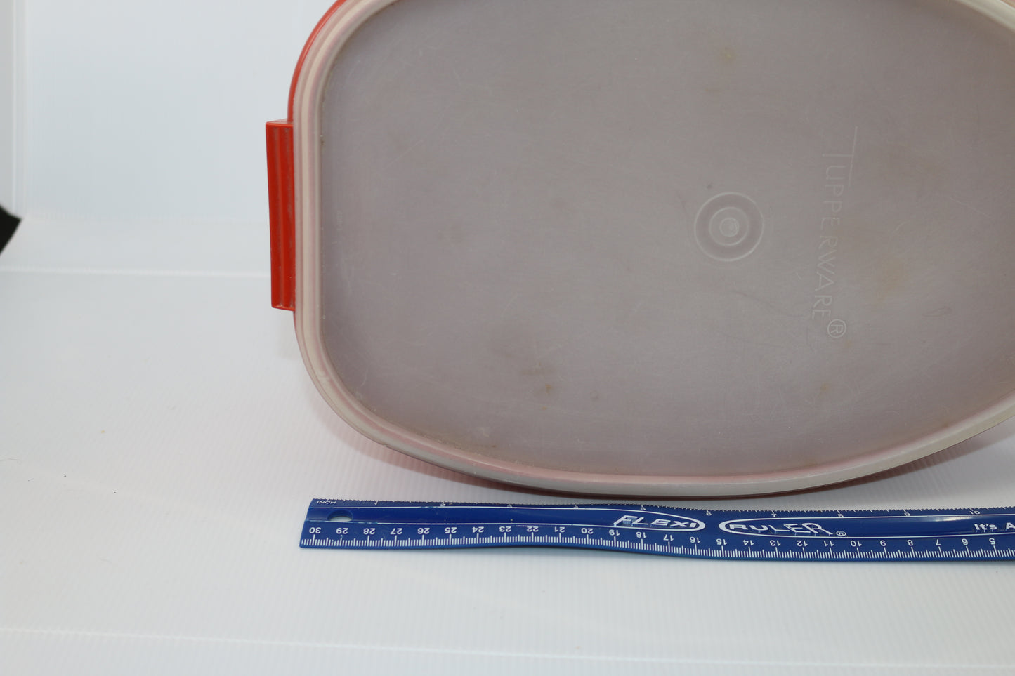 Tupperware Vintage Part # 487-4 Red Roast Ham Turkey Keeper Lid / Tray Complete