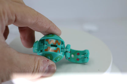 Bakugan Battle Brawlers Serpenoid Green Ventus 330G ACTION FIGURE TOY