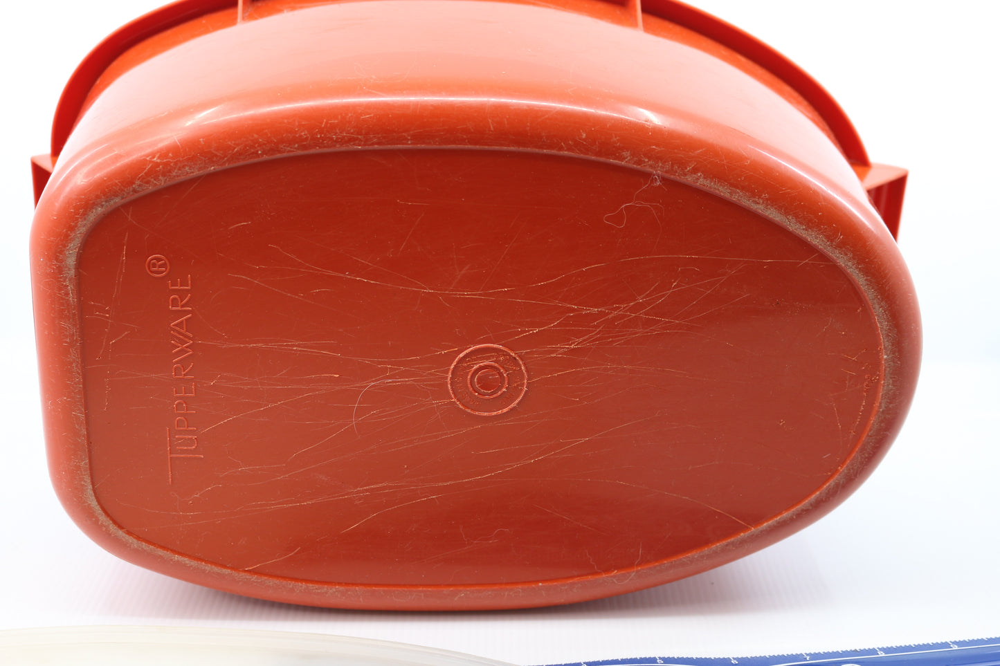 Tupperware Vintage Part # 487-4 Red Roast Ham Turkey Keeper Lid / Tray Complete