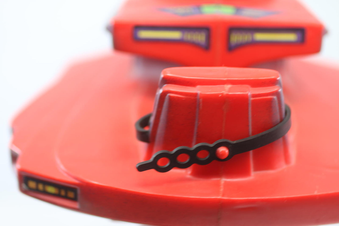 HE MAN MASTERS OF THE UNIVERSE BLASTERHAWK DISC LAUNCHER LOOSE no disc