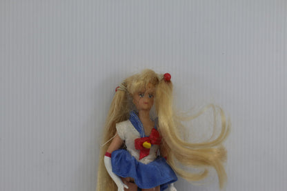 Vintage Sailor Moon Mini Doll 90s Anime action Figure Bandai Japan blond air toy