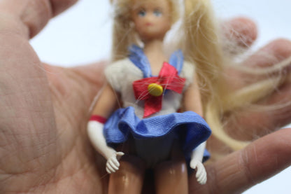 Vintage Sailor Moon Mini Doll 90s Anime action Figure Bandai Japan blond air toy