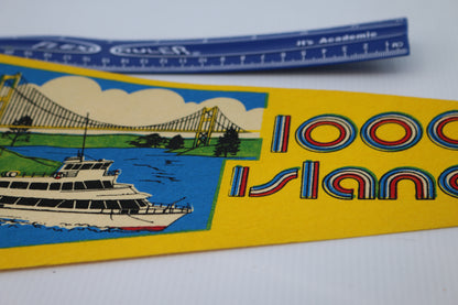 Vintage pennant felt 1000 islands Canada Souvenir