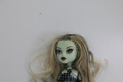Monster High Doll Power Ghouls Frankie Stein with Accessories and Coffin Bed toy