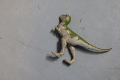 Jurassic Park The Lost World T-REX HATCHLING Figure, Ian Malcolm Accessory 1996