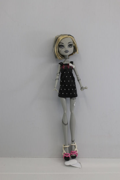 Monster High Skull Shores Black White Frankie Stein Doll