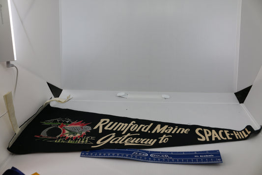 Vintage pennant felt Canada Souvenir Rumford, maine Gateway to Space-hill