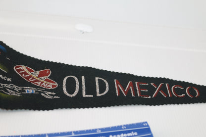 Vintage pennant felt Souvenir old mexico galiente race track Tijuana