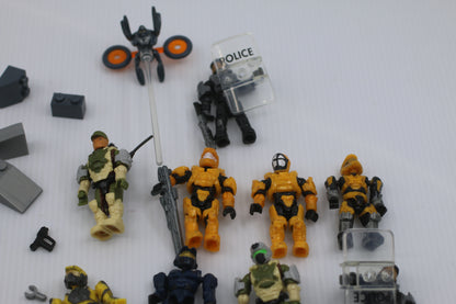 Mega Bloks Construx HALO LOT Of  Rare Mini Figures & Accessories Weapons toys