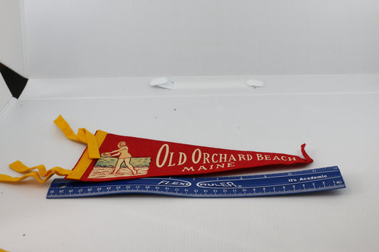 Vintage pennant felt Souvenir USA Old Orchard Beach Maine