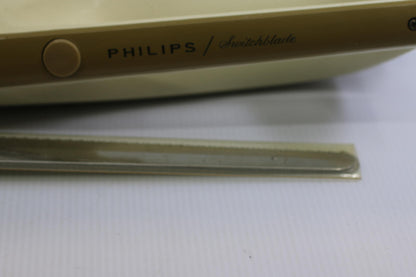 Vintage Philips Electric Knife – Model KB5235 – Mid-Century Kitchen Appliance