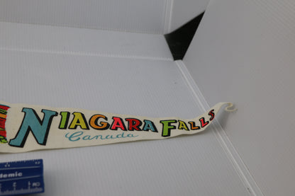 Vintage pennant felt Souvenir Canada Niagara Falls