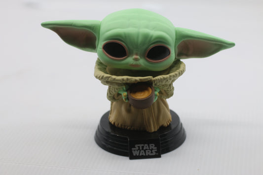 Funko POP! Star Wars The Mandalorian The Child with Cup toy Baby Yoda Grogu